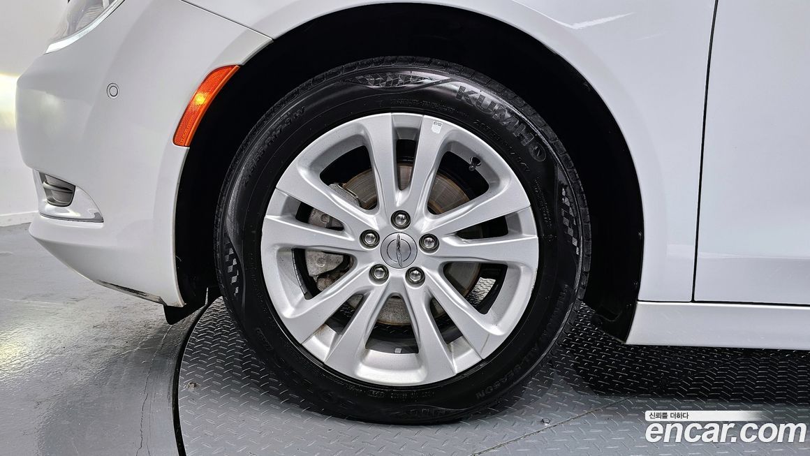 Chrysler 200 2015
