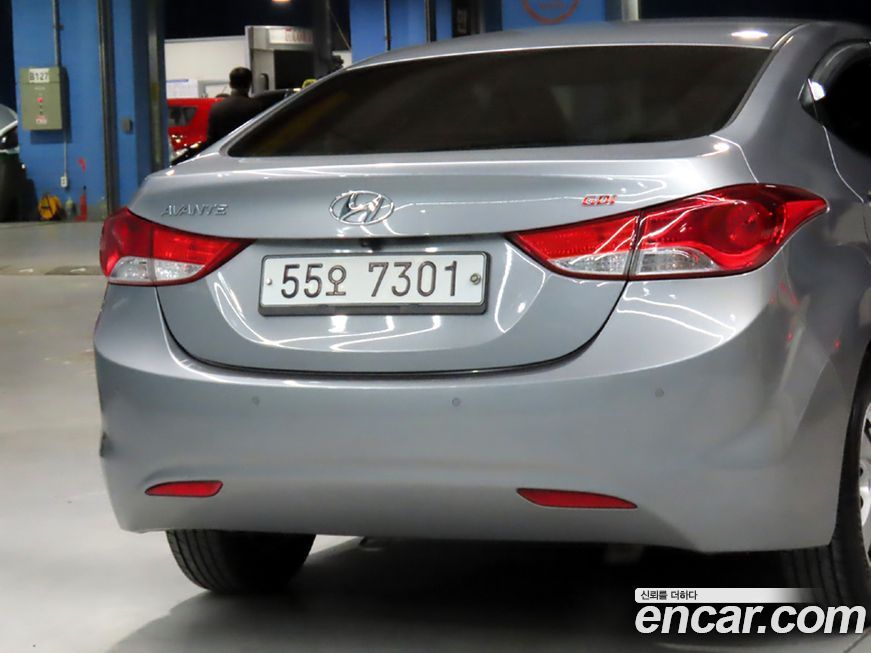 Hyundai AVANTE 2013