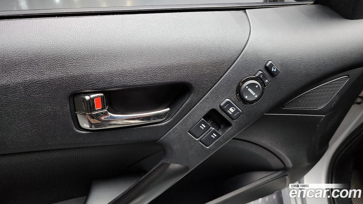 Hyundai Genesis 2011