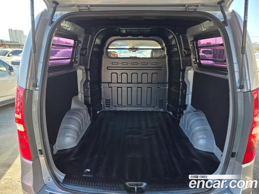 Hyundai Starex 2012