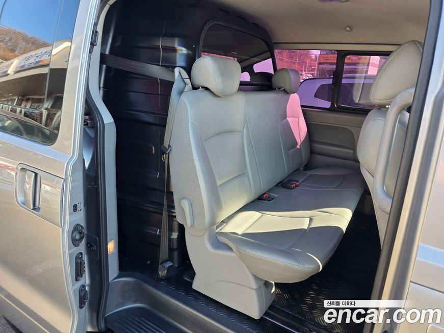 Hyundai Starex 2012