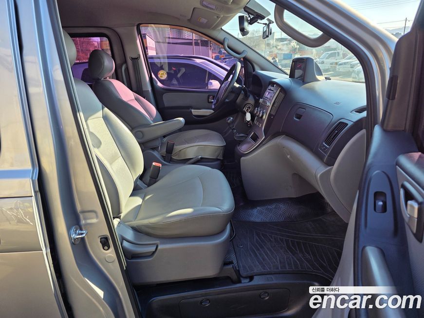 Hyundai Starex 2012
