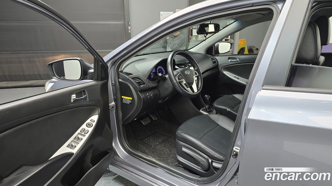 Hyundai Accent 2014
