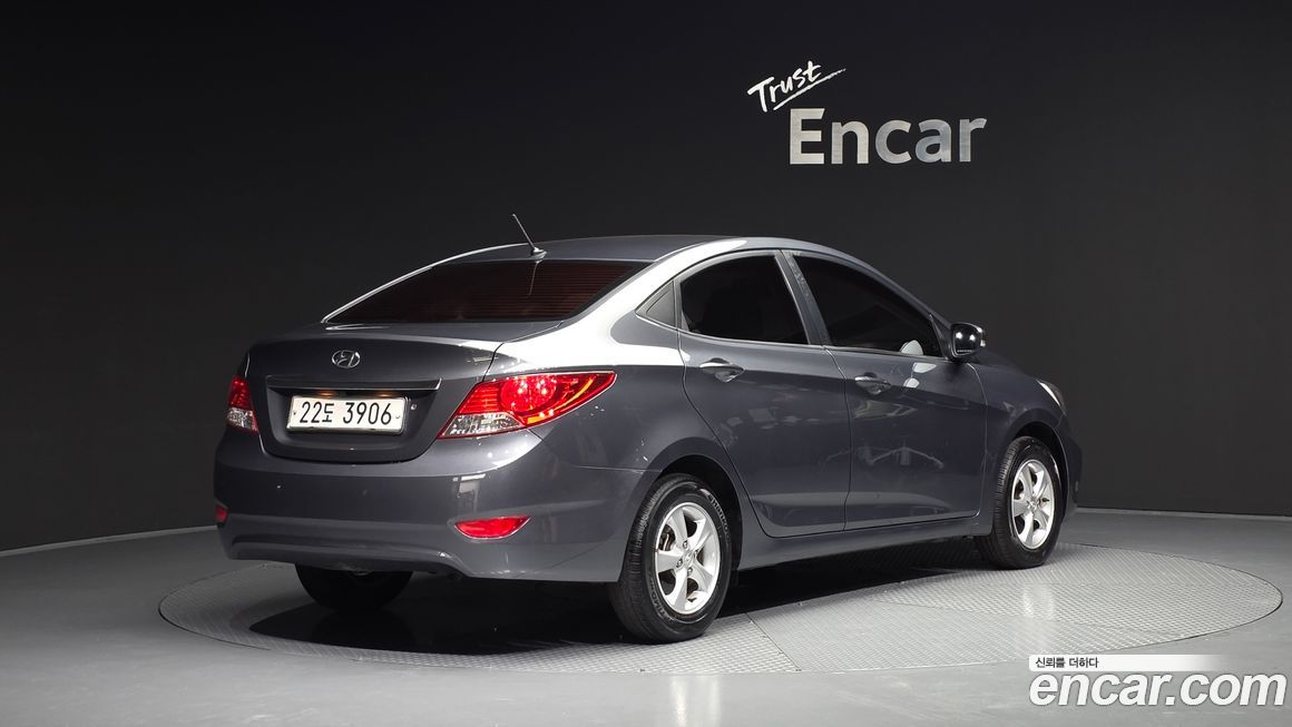 Hyundai Accent 2011