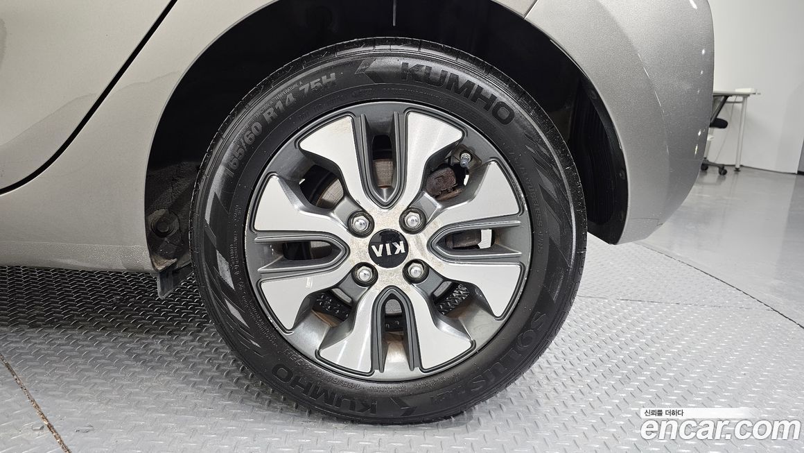 Kia morning 2016