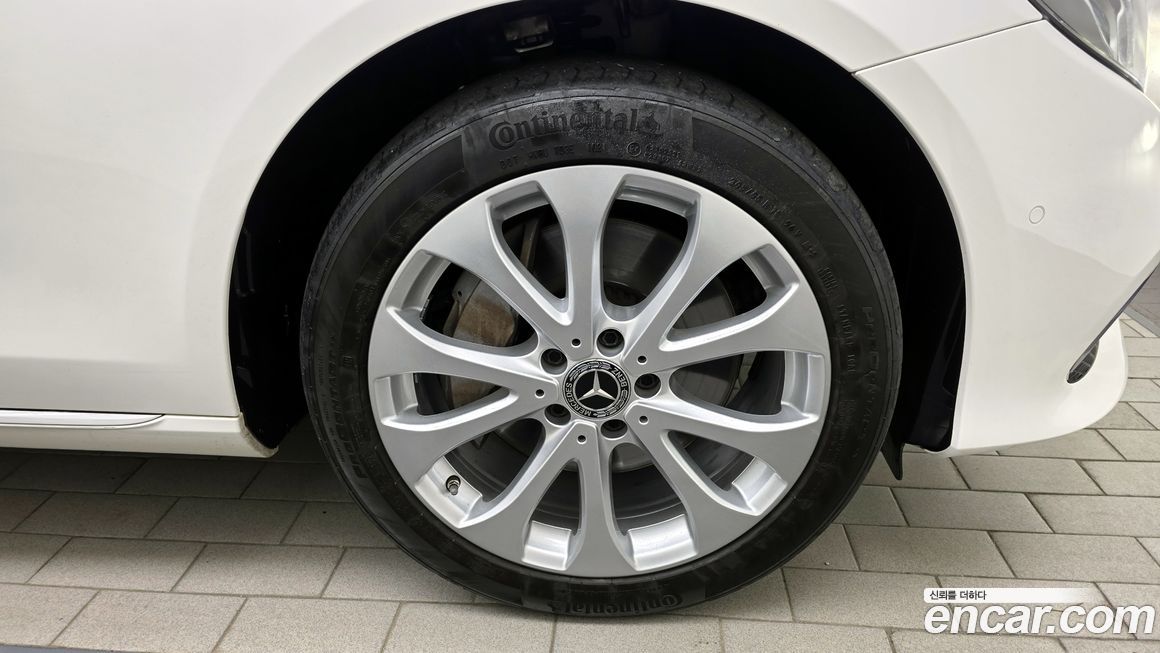 Mercedes-Benz E-Class 2019