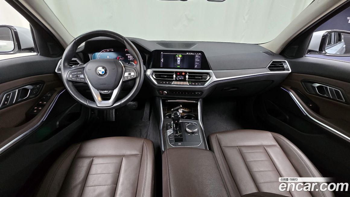 BMW 3-Series 2019