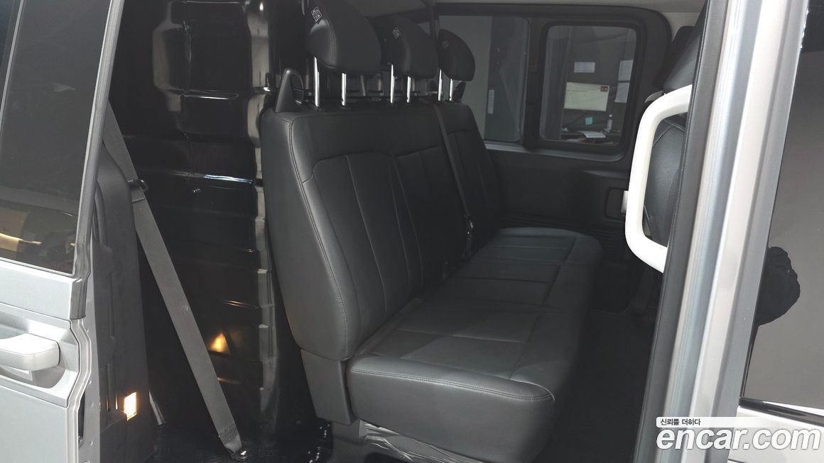 Hyundai Staria 2025