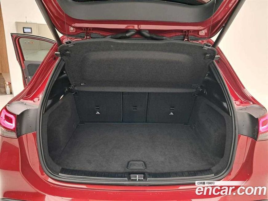 Mercedes-Benz GLA-Class 2020