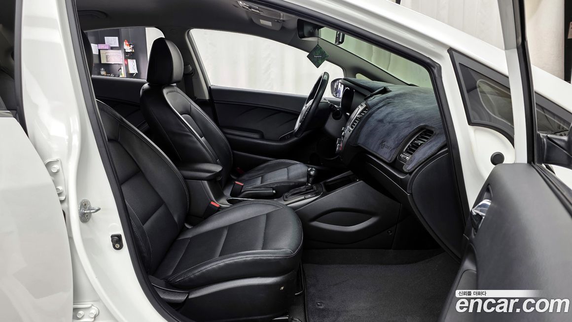 Kia K3 2015