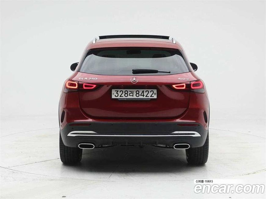 Mercedes-Benz GLA-Class 2020