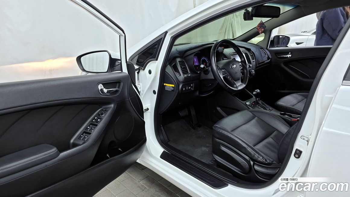 Kia K3 2015
