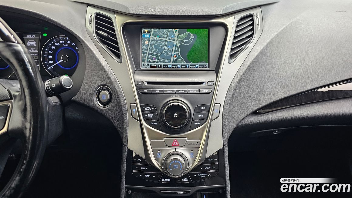 Hyundai Grandeur 2012