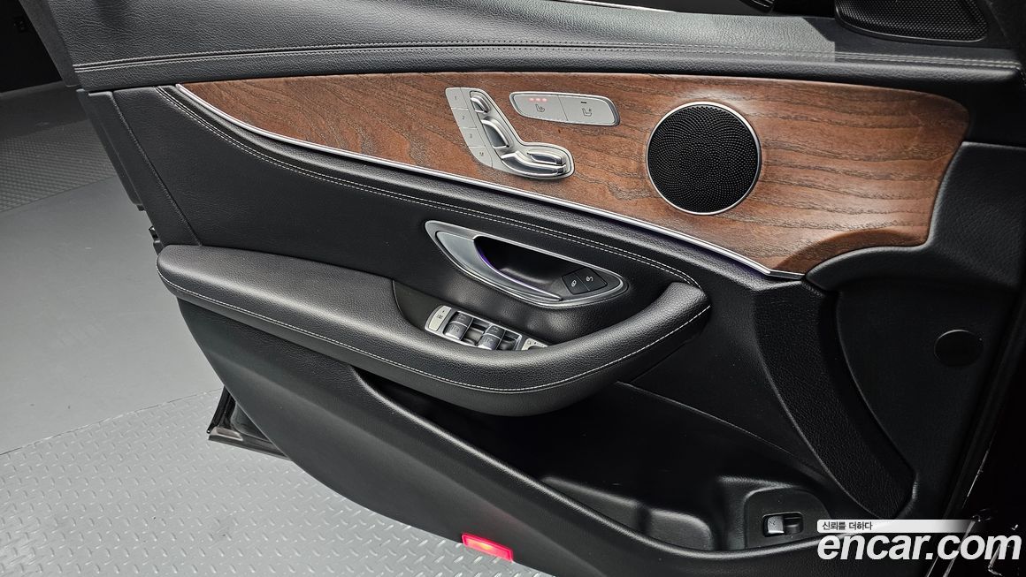 Mercedes-Benz E-Class 2017