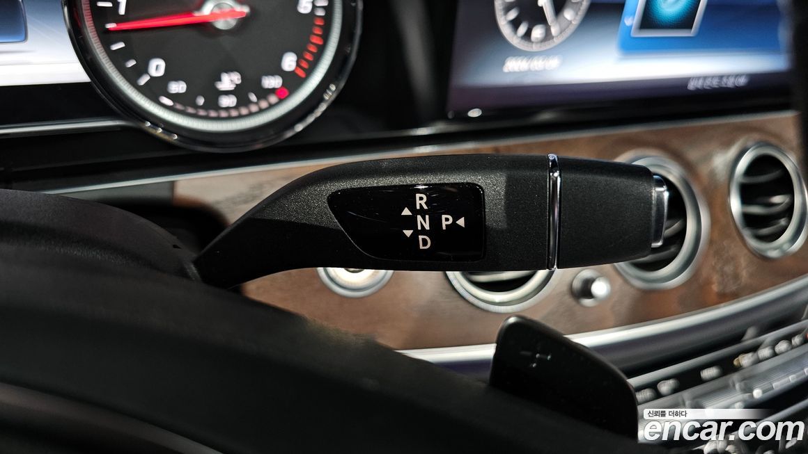 Mercedes-Benz E-Class 2017