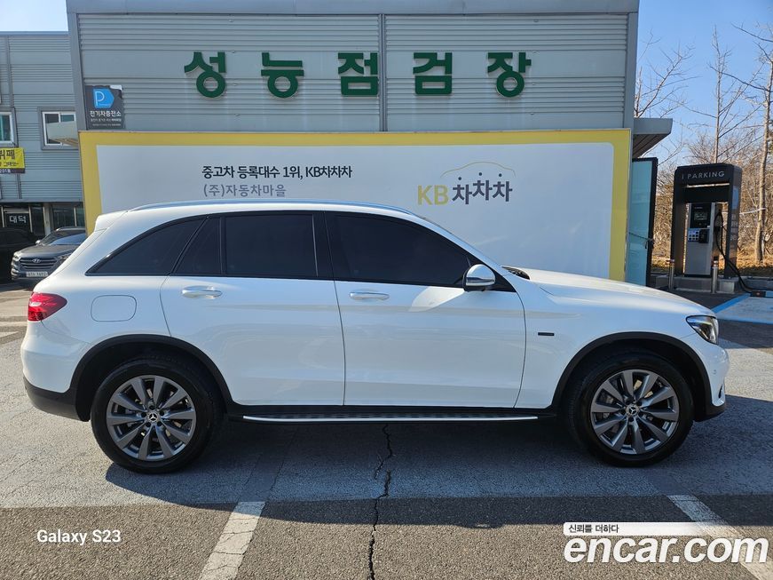 Mercedes-Benz GLC-Class 2019