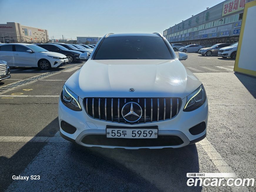 Mercedes-Benz GLC-Class 2019