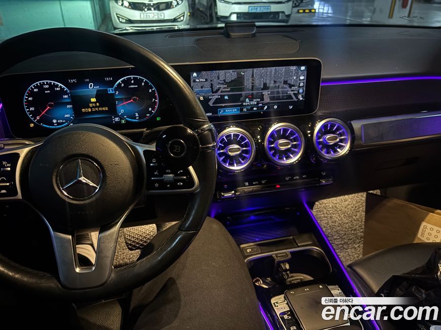 Mercedes-Benz GLB-Class 2020