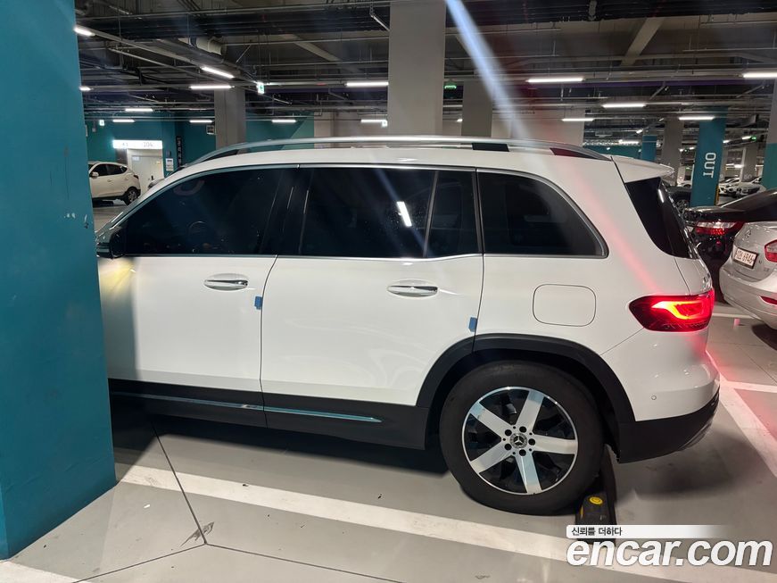 Mercedes-Benz GLB-Class 2020