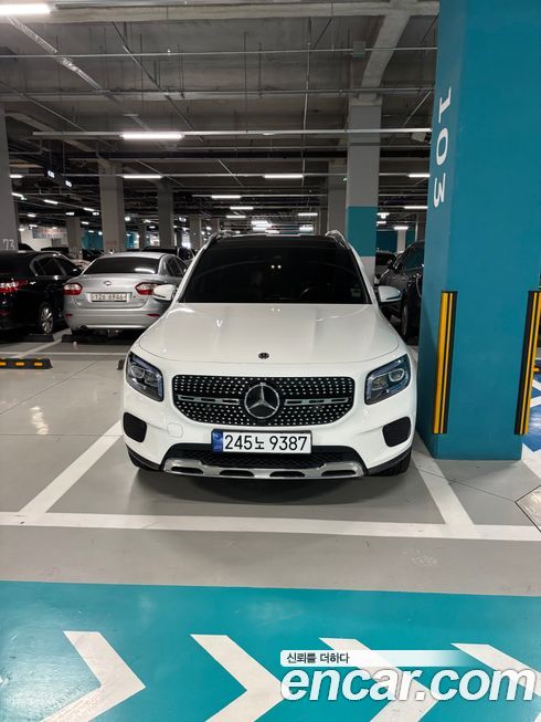 Mercedes-Benz GLB-Class 2020