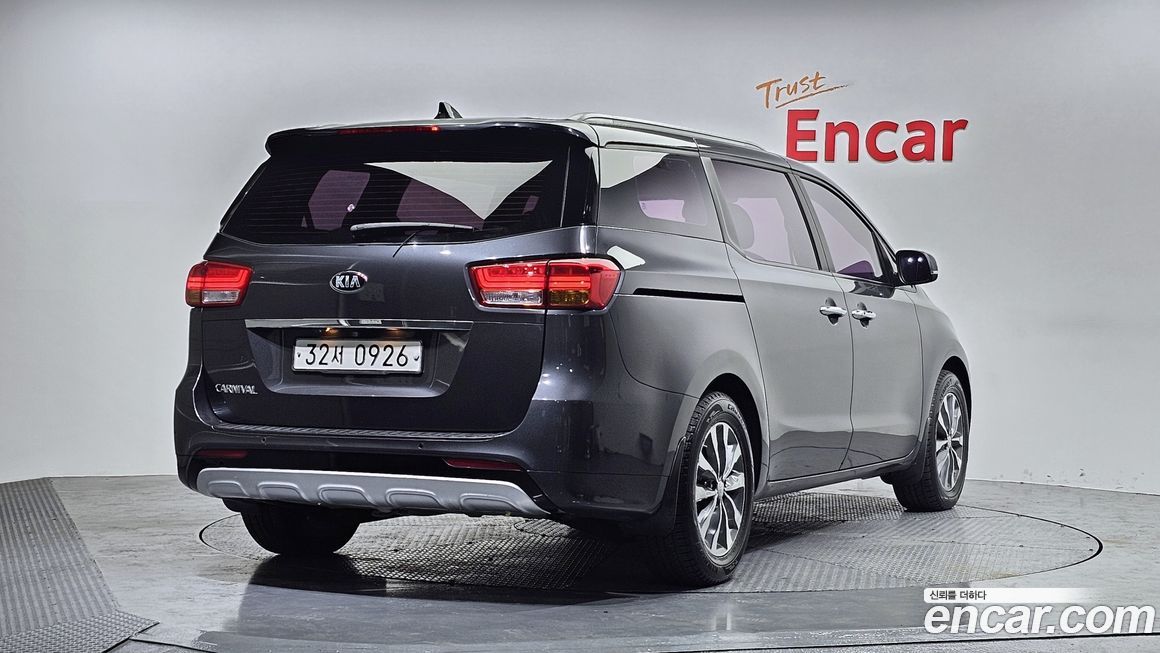Kia Canival 2016