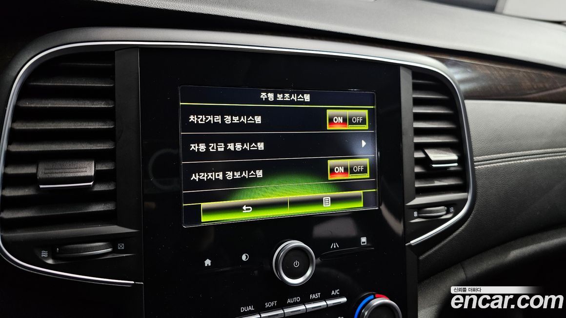 Renault-KoreaSamsung SM6 2016