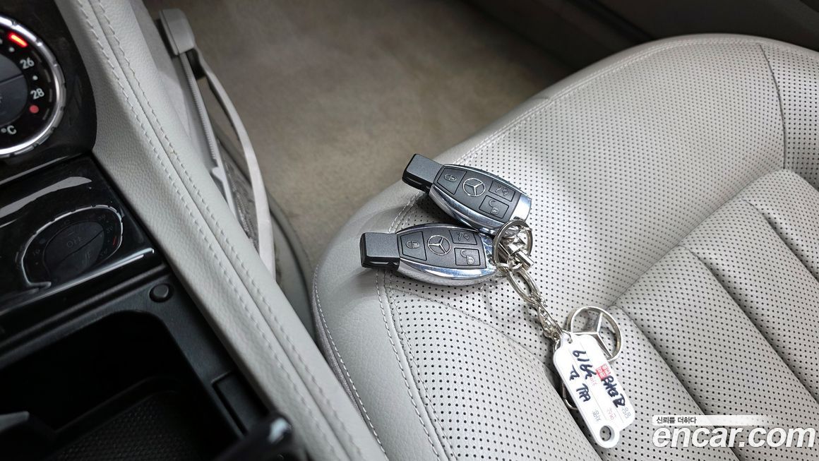 Mercedes-Benz CLS-Class 2012