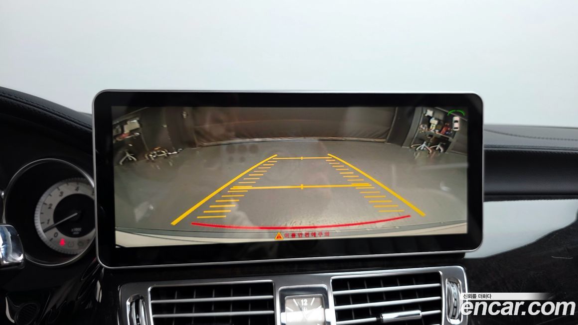 Mercedes-Benz CLS-Class 2012