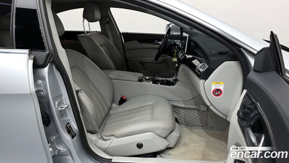 Mercedes-Benz CLS-Class 2012