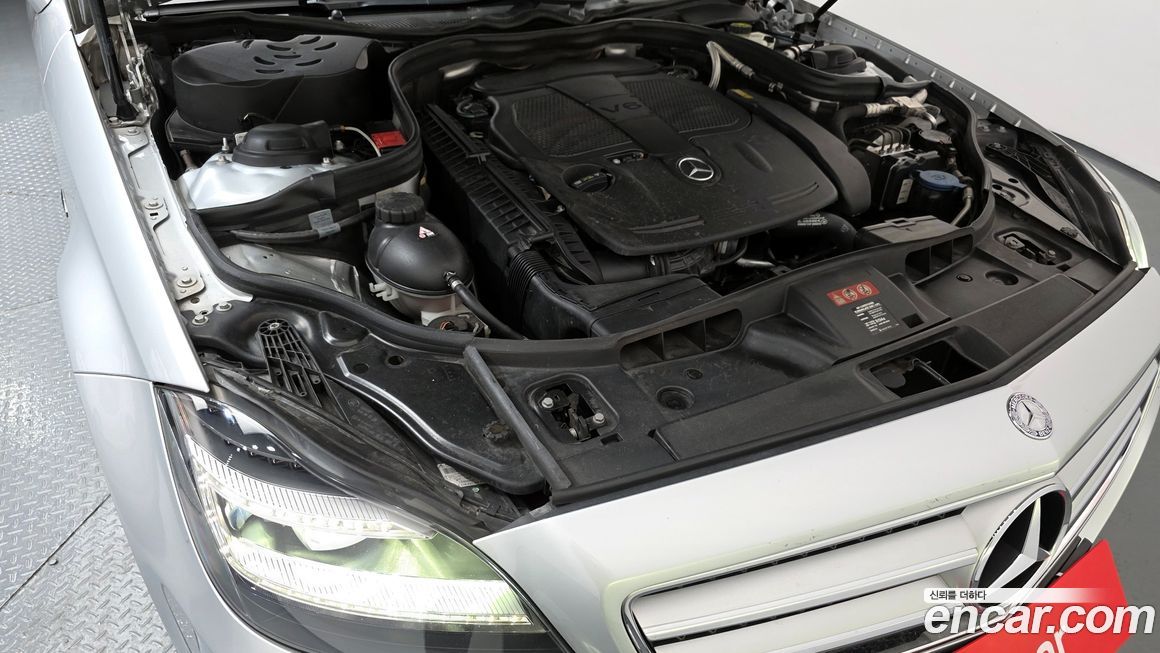 Mercedes-Benz CLS-Class 2012