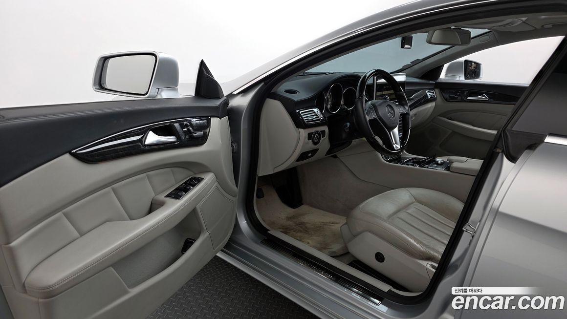 Mercedes-Benz CLS-Class 2012