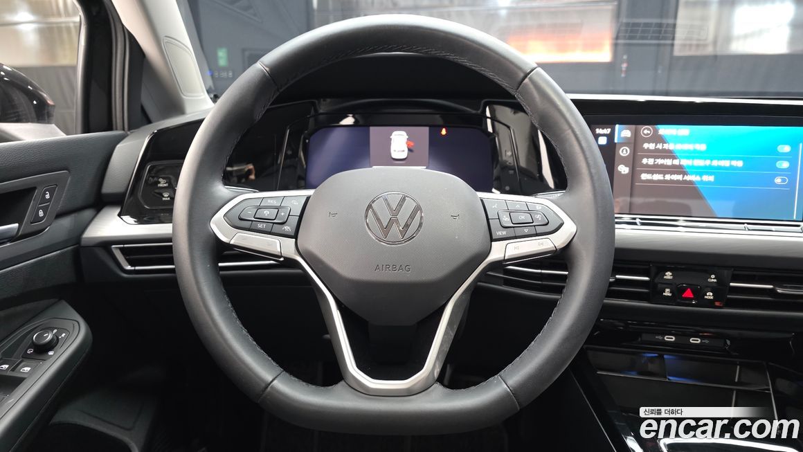 Volkswagen Golf 2024