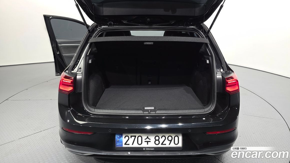 Volkswagen Golf 2024