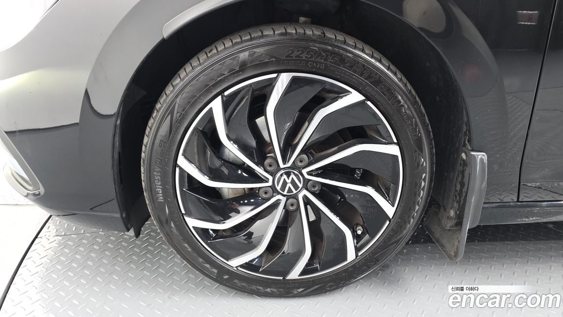 Volkswagen Golf 2024