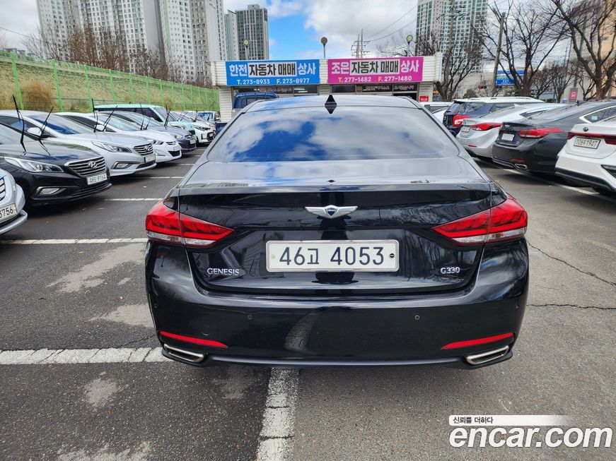 Hyundai Genesis 2016