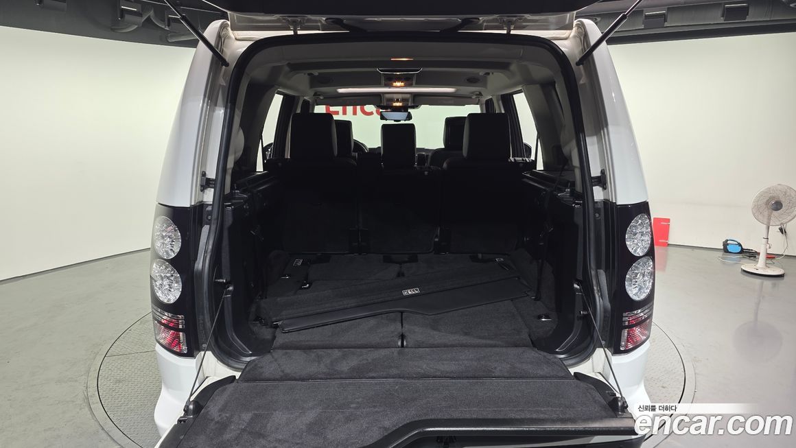 Land Rover Discovery 2016
