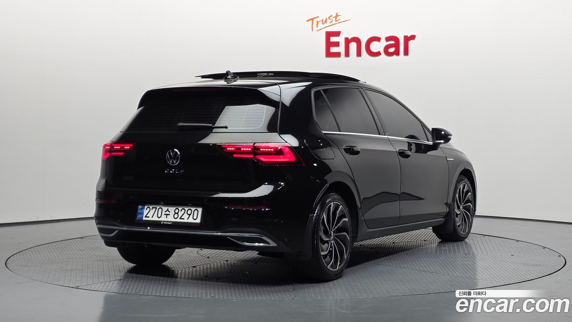 Volkswagen Golf 2024