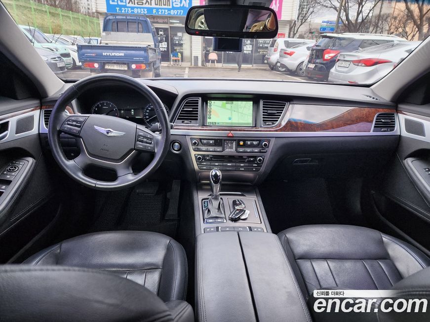 Hyundai Genesis 2016