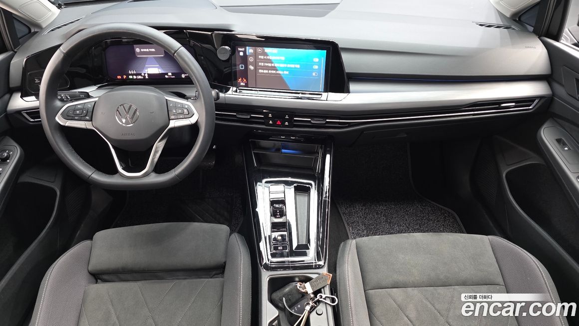 Volkswagen Golf 2024