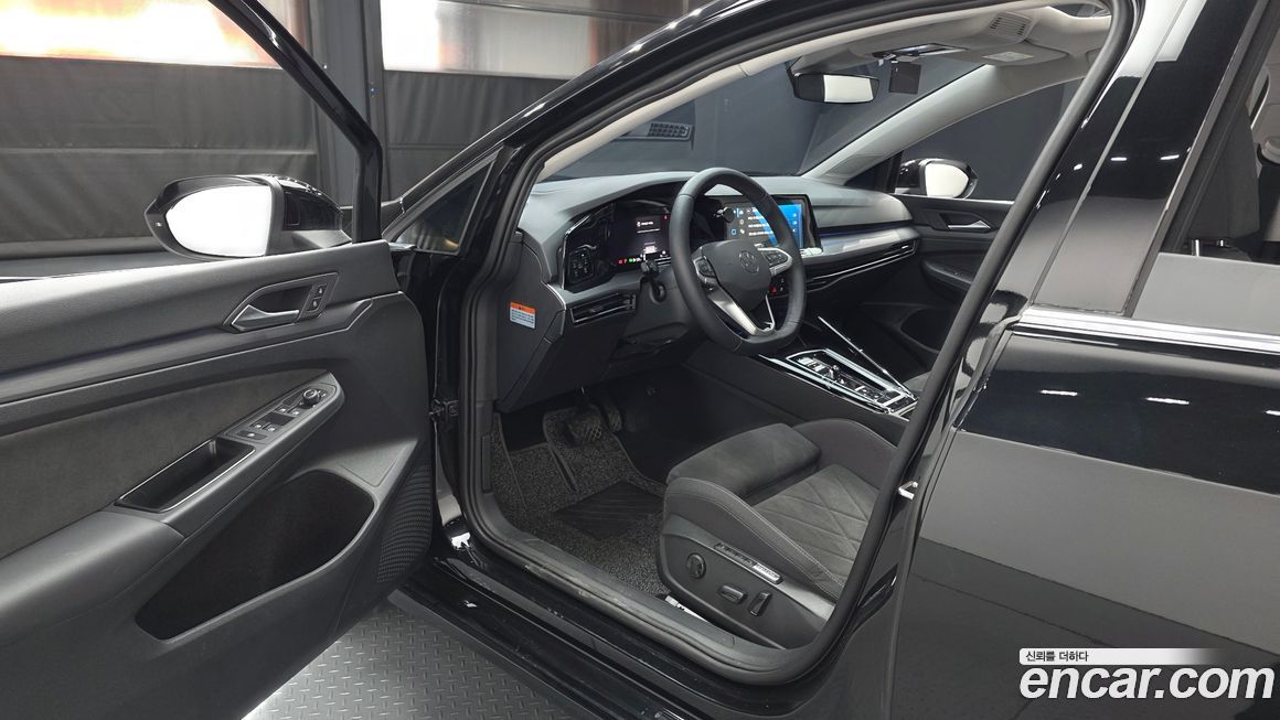 Volkswagen Golf 2024