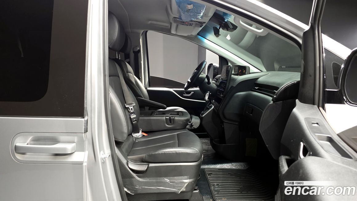 Hyundai Staria 2024