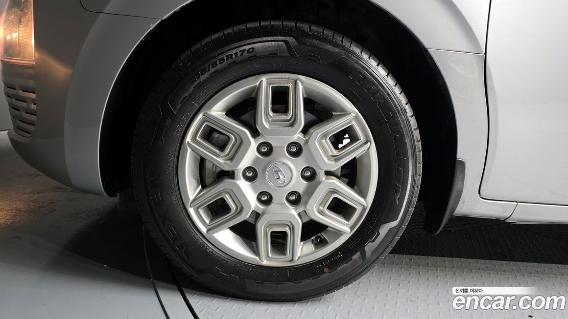 Hyundai Staria 2024