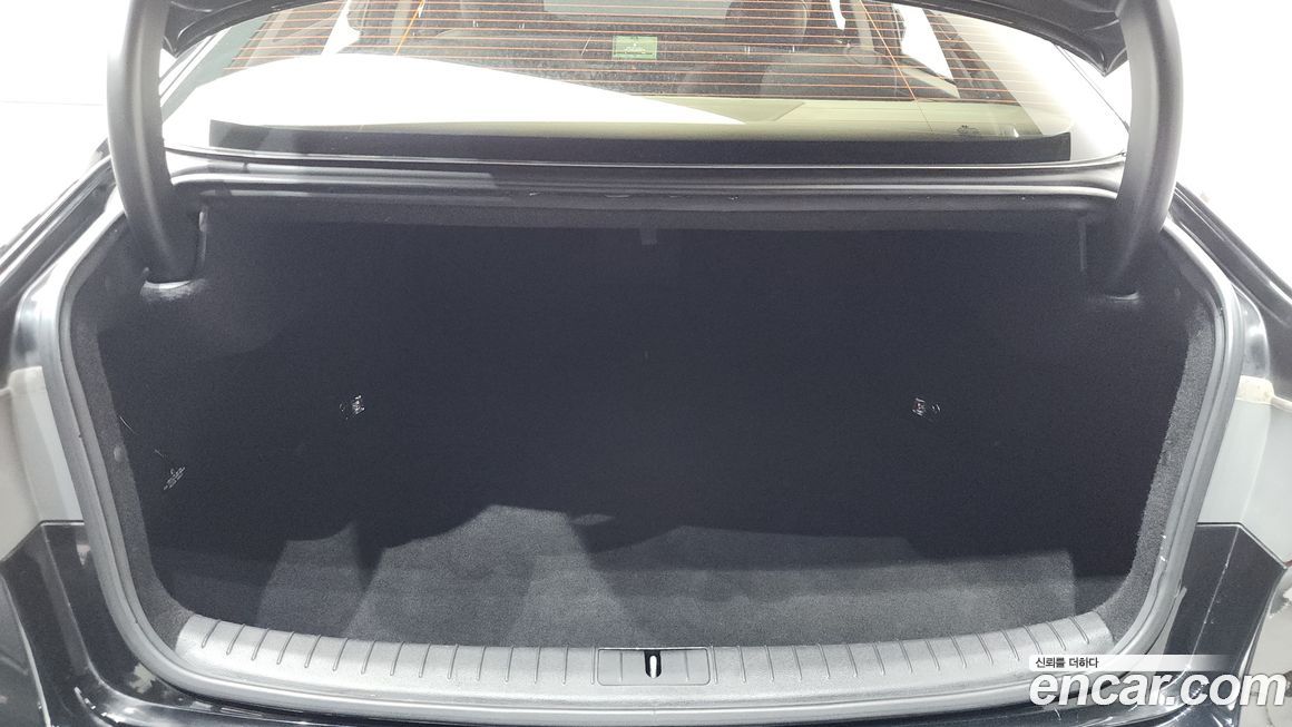 Hyundai Genesis 2015