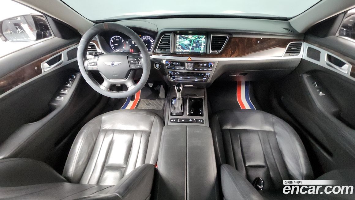 Hyundai Genesis 2015