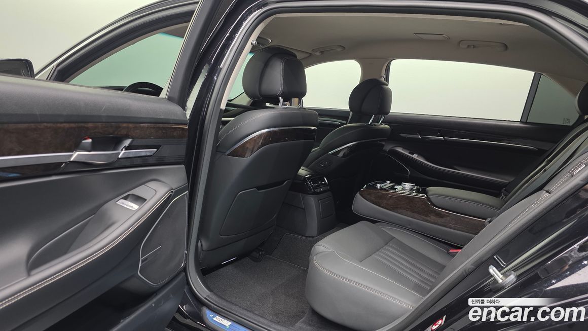 Genesis G90 2020