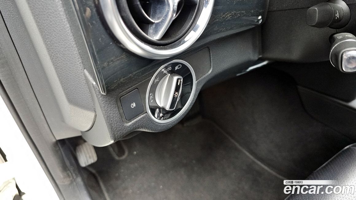 Mercedes-Benz GLK-Class 2013