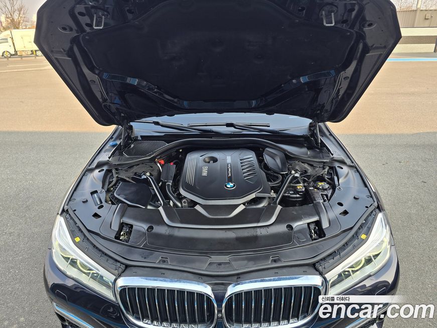 BMW 7-Series 2018