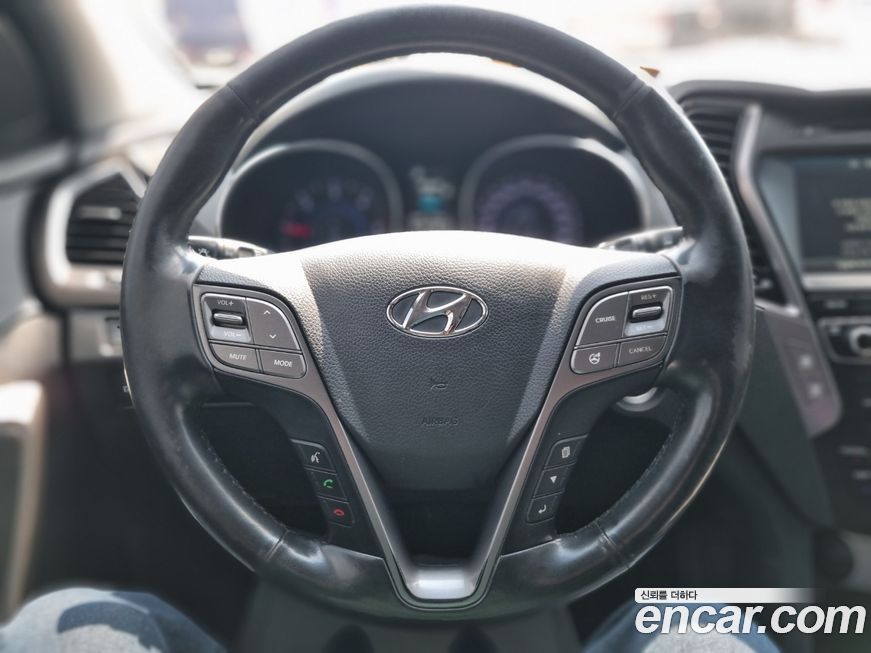 Hyundai Santafe 2015