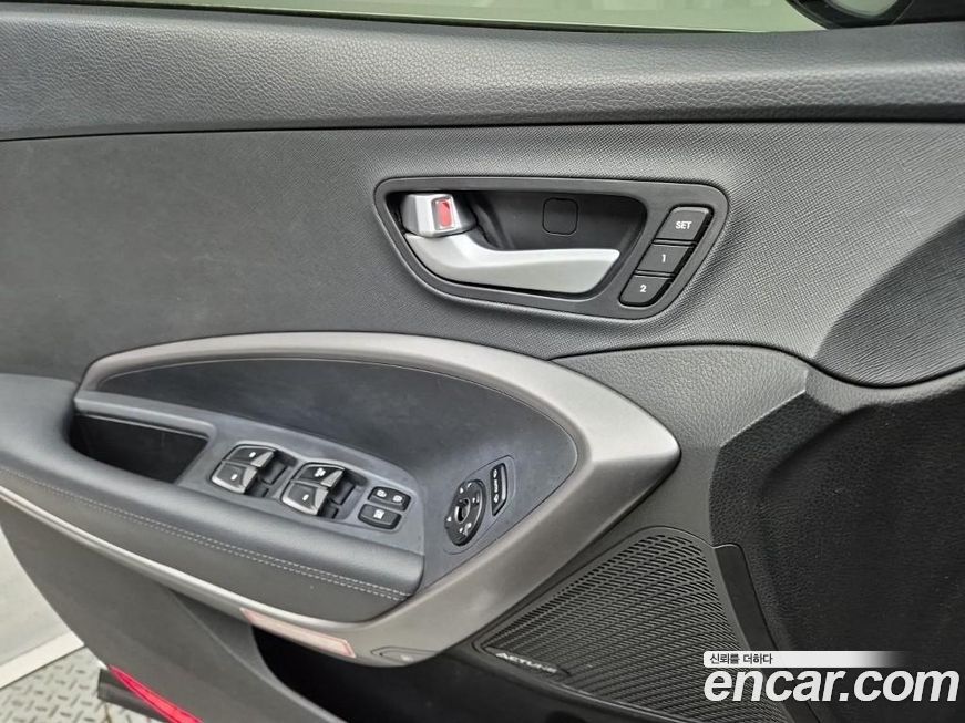 Hyundai Santafe 2015