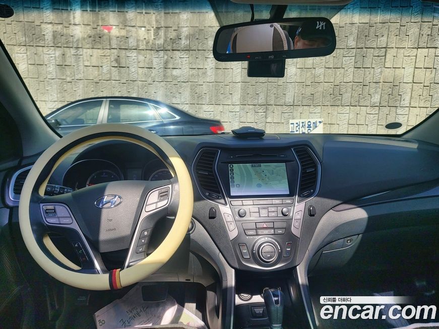 Hyundai Santafe 2015